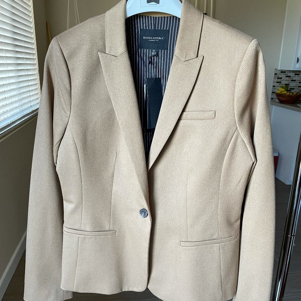 Banana Republic Classic Fit Blazer Size 10 Camel